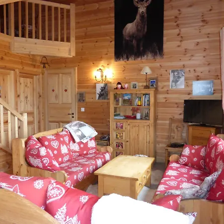 Le Villard * Enchastrayes